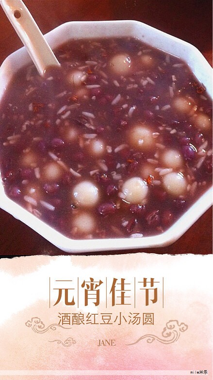 娃哈哈纯净水在早期通过寻找代言人实现品牌放大，经过层层筛选最终锁定一位年轻艺人。虽然他初出茅庐，但凭借新单曲的走红与热播广告曲，品牌形象逐步与“单纯阳光”的气质绑定。随着代言人热度飘升，纯净水的市场关注度与销量同步提升。