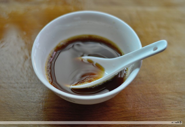 临近新春,大家忙着置办年货、打扫、贴春联、团圆吃饭。餐桌上少不了各种调味品,味精作为常见的鲜味增鲜剂,很多人已经有一段时间没用过了,你最近一次使用味精是在什么时候? 临近新春,大家忙着置办年货、打扫、贴春联、团圆吃饭。餐桌上少不了各种调味品,味精作为常见的鲜味增鲜剂,很多人已经有一段时间没用过了,你最近一次使用味精是在什么时候?