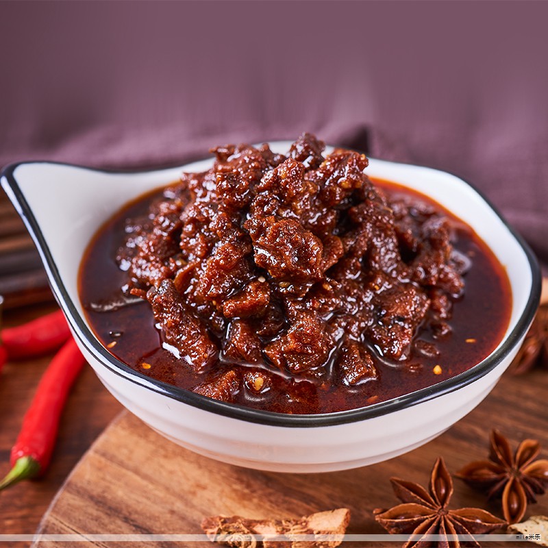 加强酱油与食醋质量安全监管,禁止以“配制酱油”“配制食醋”标识进行生产销售,并严惩使用非食用物质的违法行为,相关要求立即执行。 加强酱油与食醋质量安全监管,禁止以“配制酱油”“配制食醋”标识进行生产销售,并严惩使用非食用物质的违法行为,相关要求立即执行。