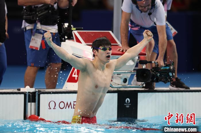 潘展乐巴黎奥运男子100米自由泳破世界纪录夺冠