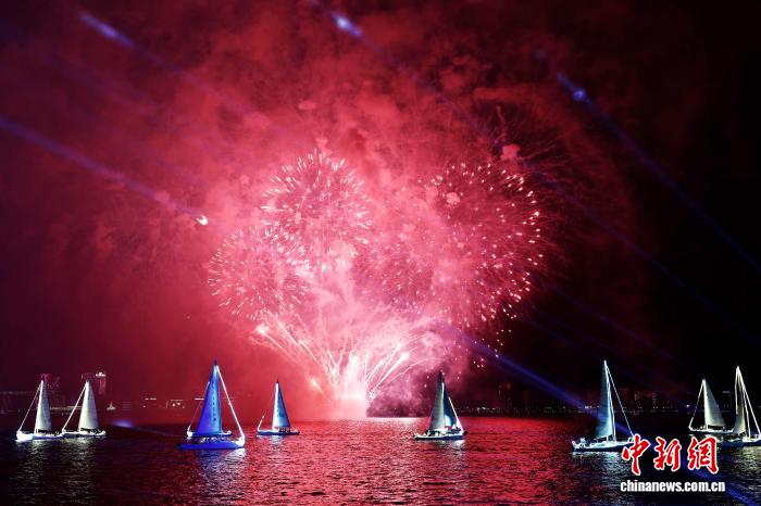 2026上海帆船公开赛开幕 多国选手齐聚推动帆船运