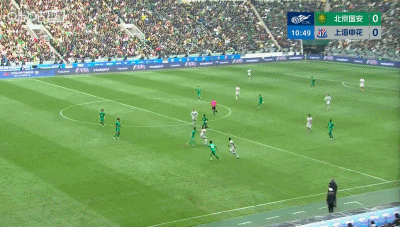 陈晋一任意球世界波助申花扳平国安，申花逆境