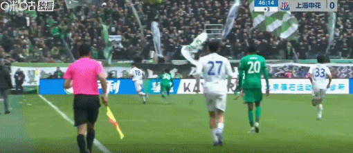 陈晋一任意球世界波助申花扳平国安，申花逆境