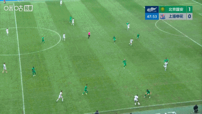 陈晋一任意球世界波助申花扳平国安，申花逆境